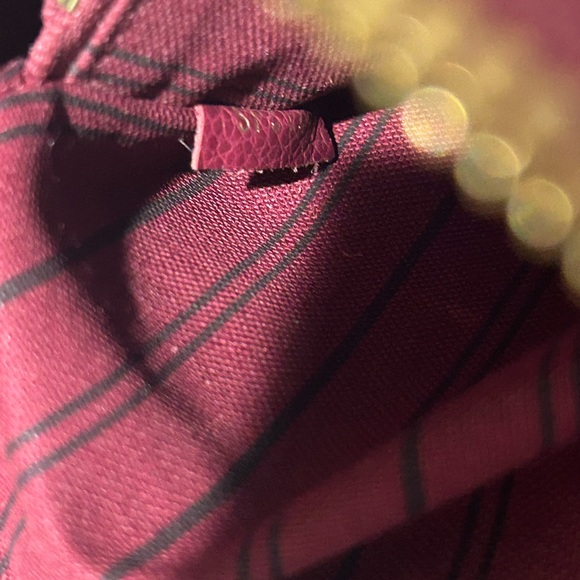 Louis Vuitton empreinte lumineuse PM - Picture 13 of 13